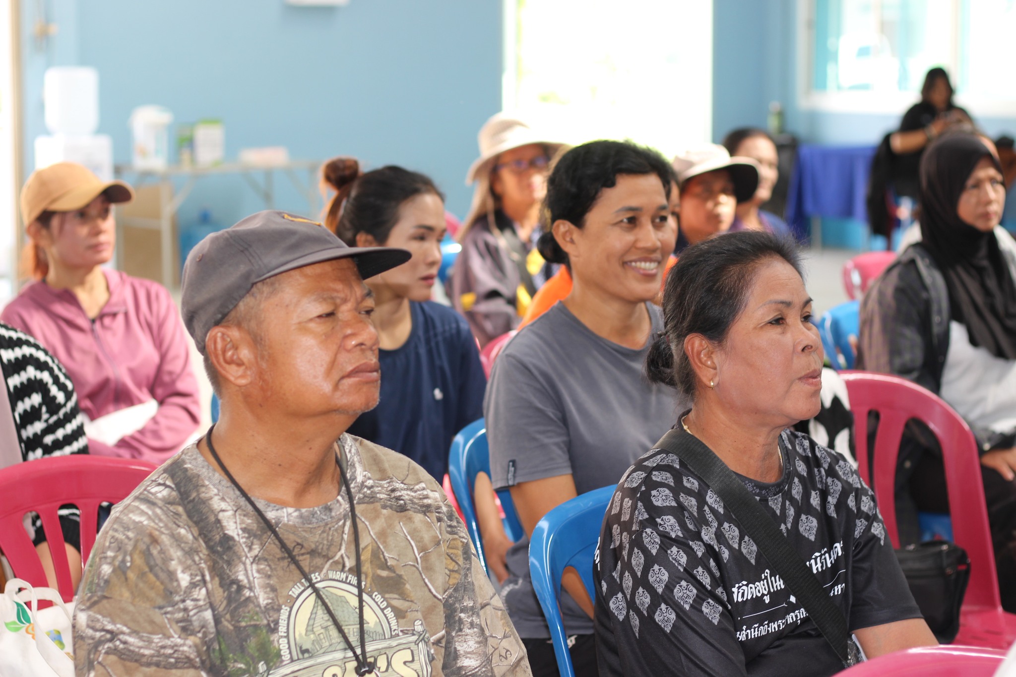 title - วันอังคารที่ 16 ธันวาคม พ.ศ. 2568 นายนิกร ไพริน ปฏิรูปที่ดินจังหวัดชุมพร มอบหมายให้ นางสาวเกศินี บุญสม นักวิชาการปฏิรูปที่ดินชำนาญการ จัดฝึกอบรมเกษตรกรโครงการส่งเสริมและพัฒนาอาชีพเพื่อแก้ไขปัญหาที่ดินทำกินของเกษตรกร กิจกรรมส่งเสริมและพัฒนาอาชีพเพื่อแก้ไขปัญหาที่ดินทำกินของเกษตรกร ปีงบประมาณ พ.ศ. 2569 หลักสูตรที่ 1 การจัดทำและสรุปทบทวนแผนชุมชน